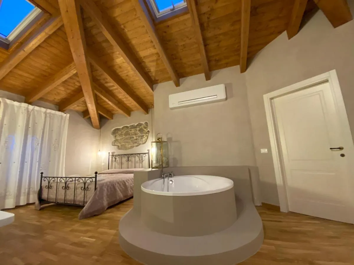 L'Oca Giuliva Relais Bed & Breakfast Gaggio Montano Italy