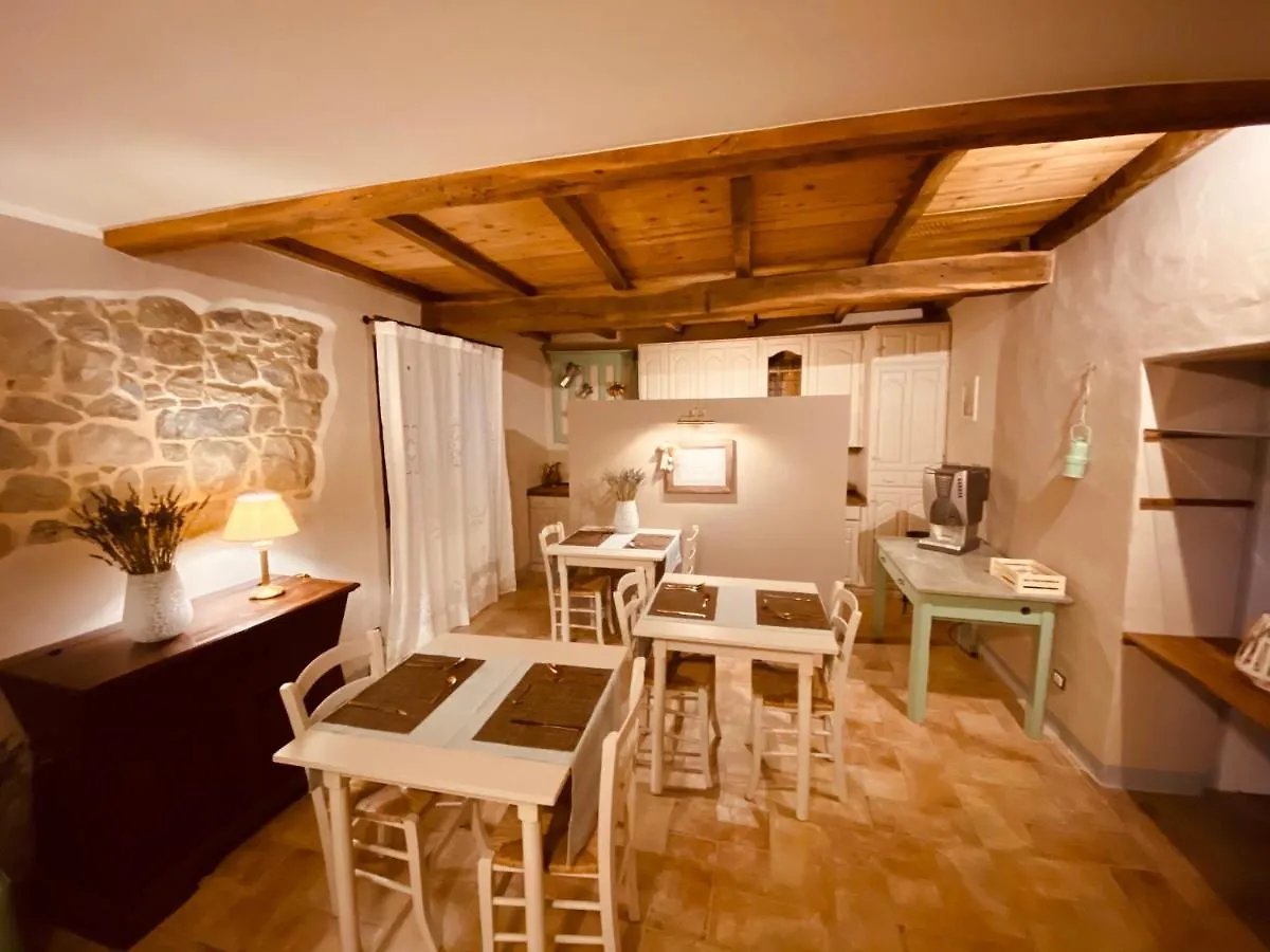 L'Oca Giuliva Relais Bed & Breakfast Gaggio Montano Italy