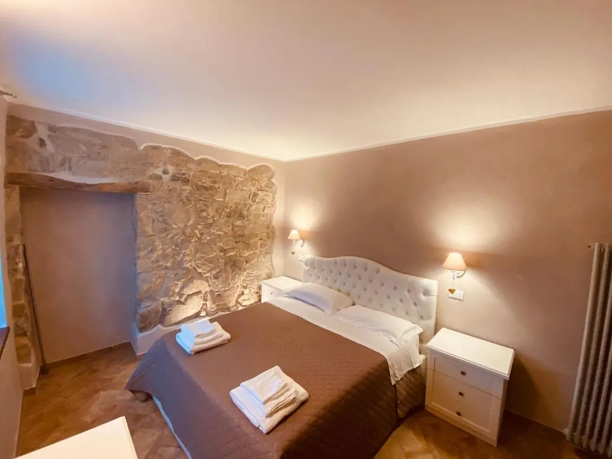 L'Oca Giuliva Relais Bed & Breakfast Gaggio Montano Italy